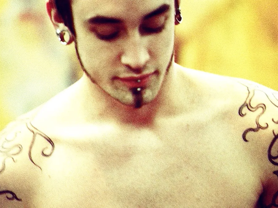 Choosing in lip tattoo